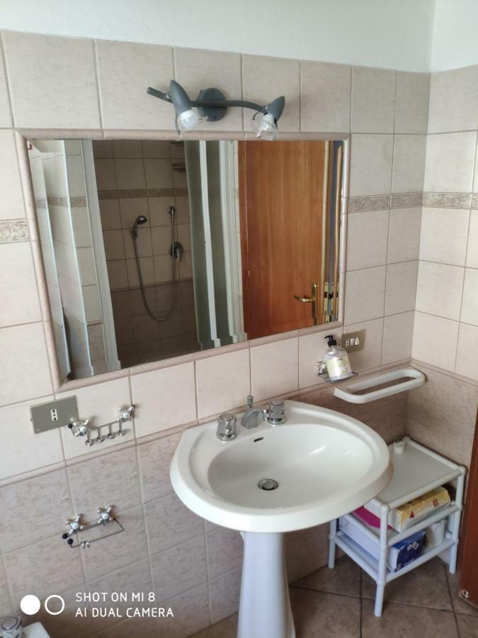Old Style Flat Apartman Nebida Kültér fotó